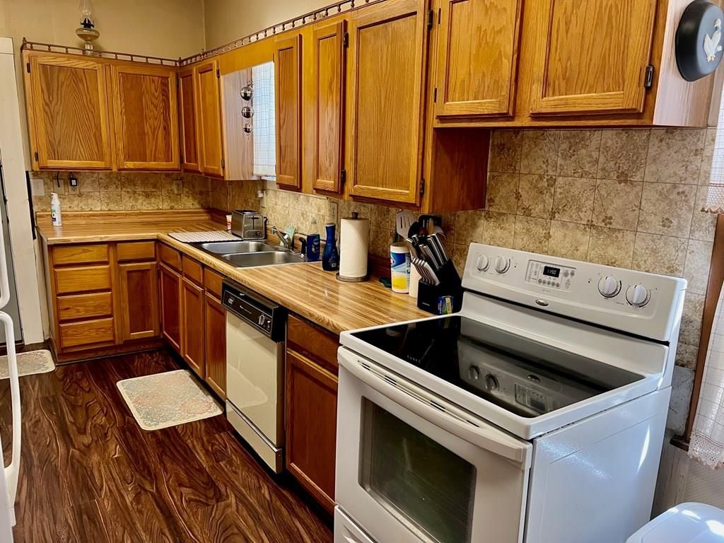 1619 Chess Avenue — photo 12