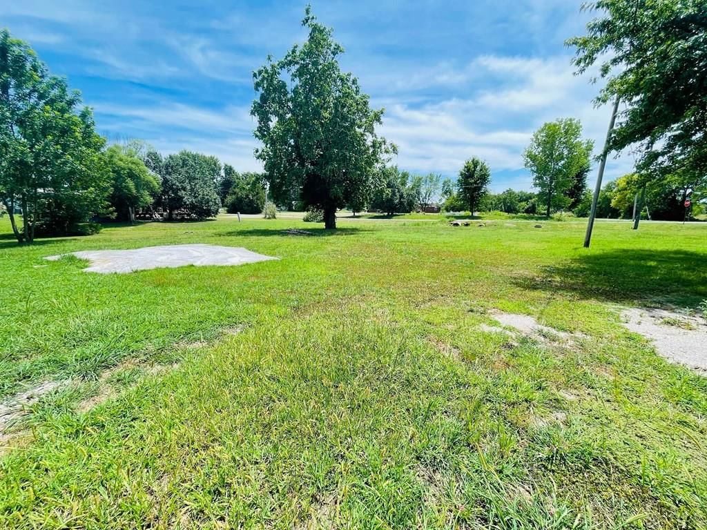204 S Dreher N/A — photo 12