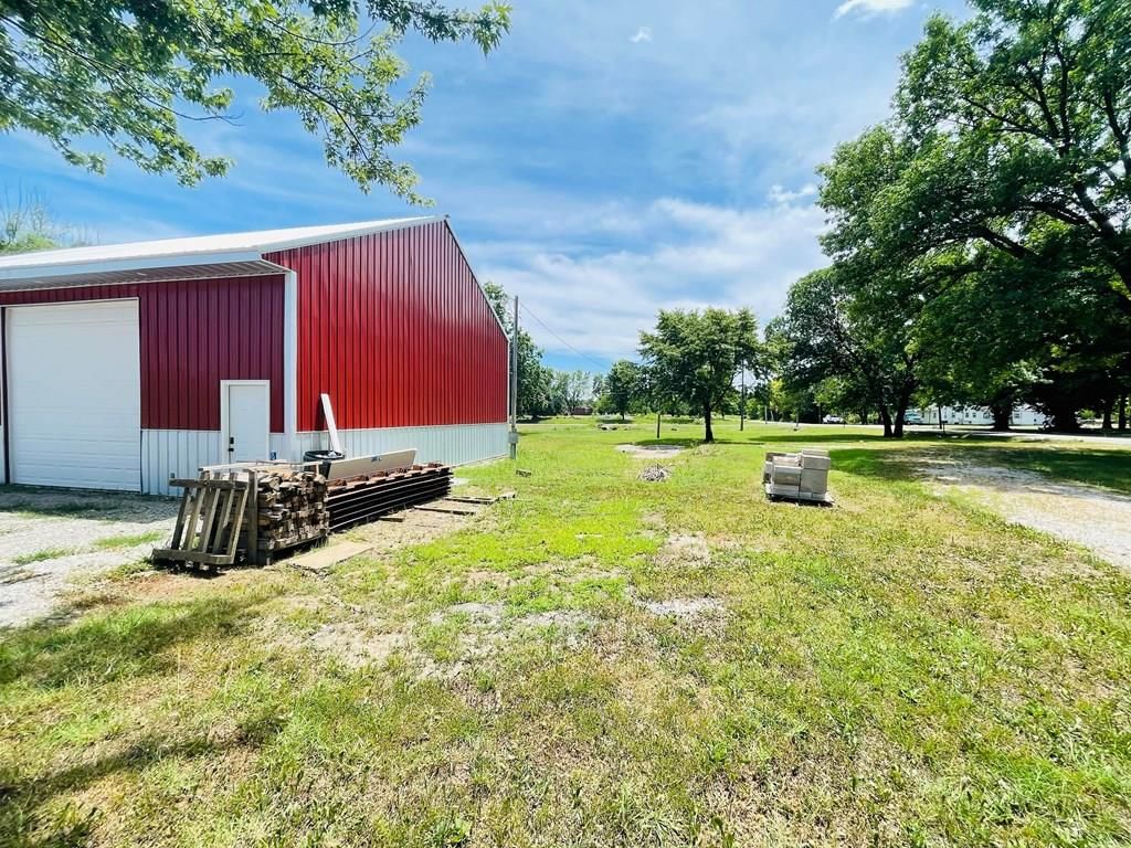 204 S Dreher N/A — photo 3
