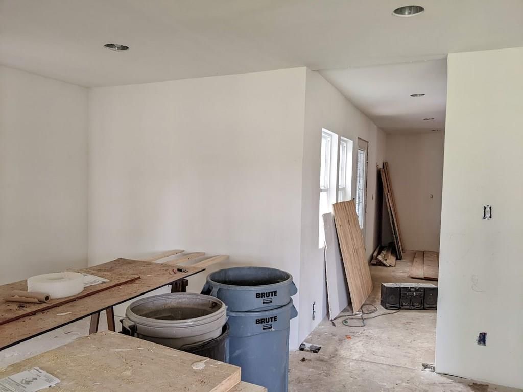418 N Neosho Street — photo 18