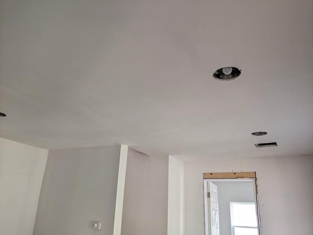 418 N Neosho Street — photo 21