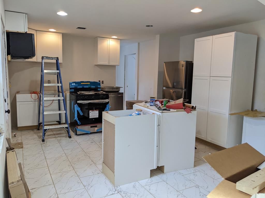 418 N Neosho Street — photo 24