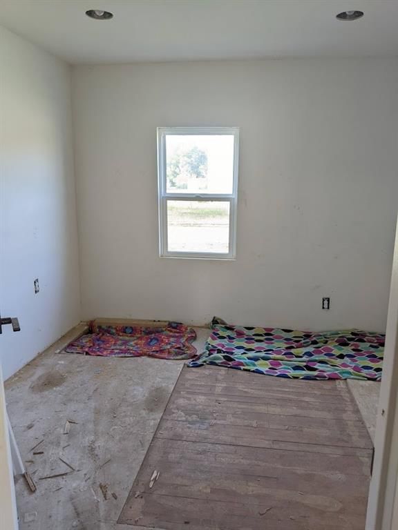 418 N Neosho Street — photo 37