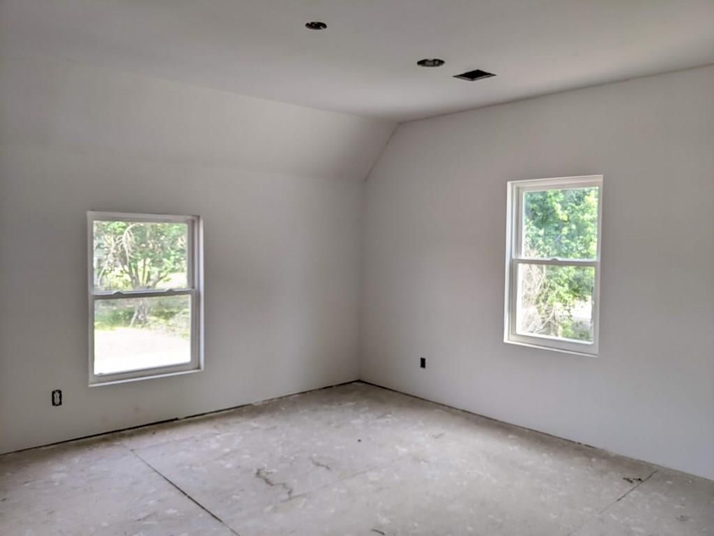418 N Neosho Street — photo 42