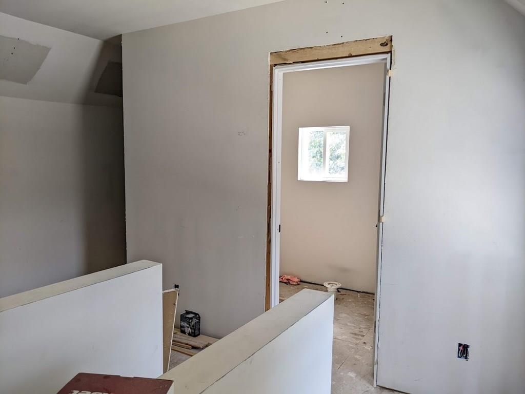 418 N Neosho Street — photo 47