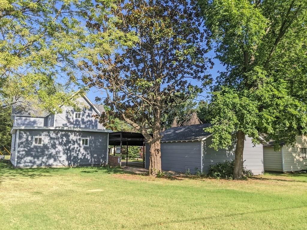 418 N Neosho Street — photo 7