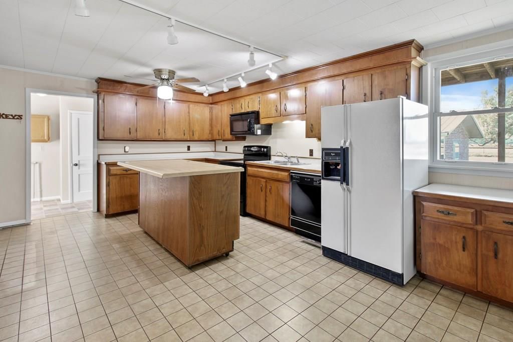 4865 CR 5300 N/A — photo 8