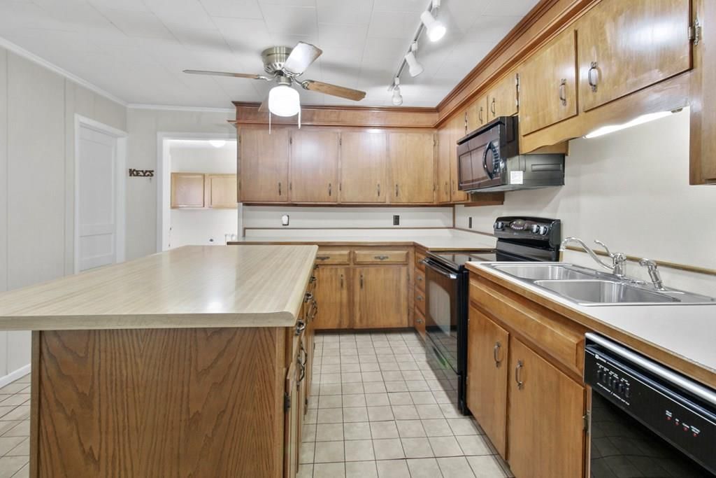 4865 CR 5300 N/A — photo 9