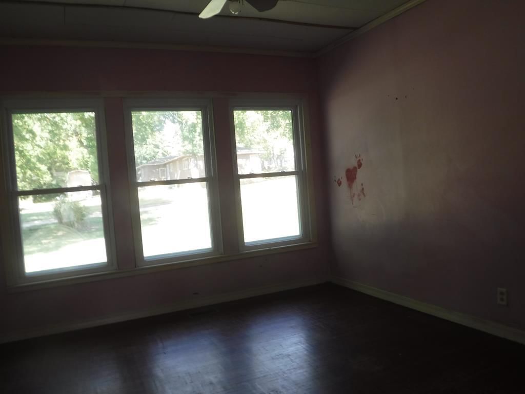 504 Charlotte Avenue — photo 16