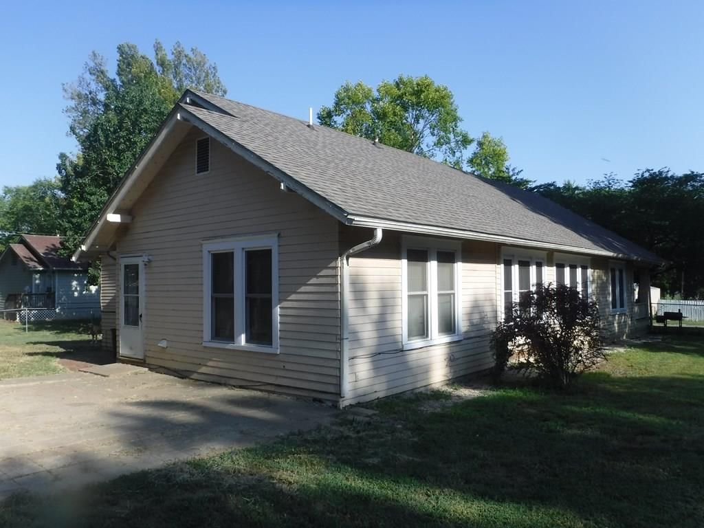 504 Charlotte Avenue — photo 25