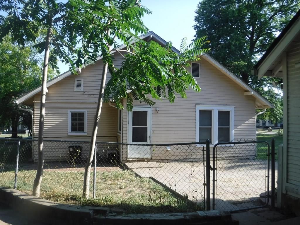 504 Charlotte Avenue — photo 28