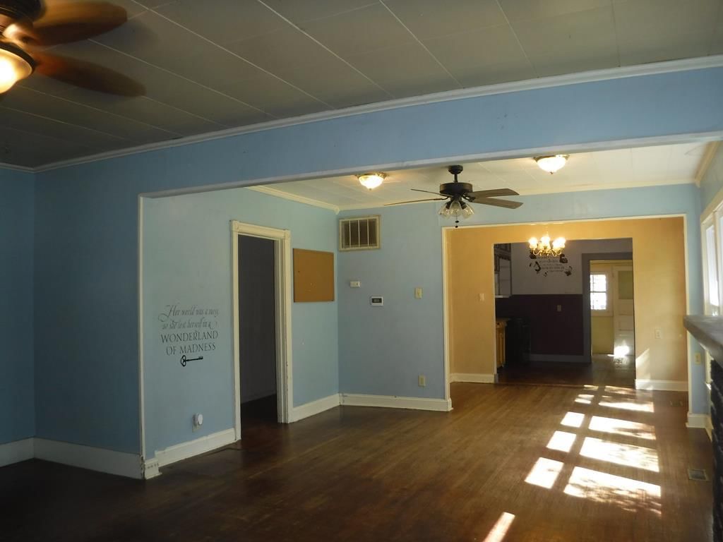 504 Charlotte Avenue — photo 8