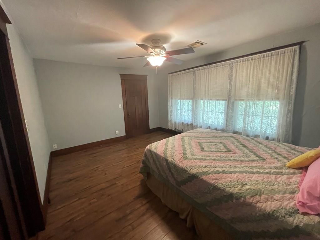 716 Lincoln N/A — photo 29