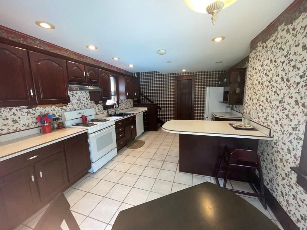 716 Lincoln N/A — photo 10
