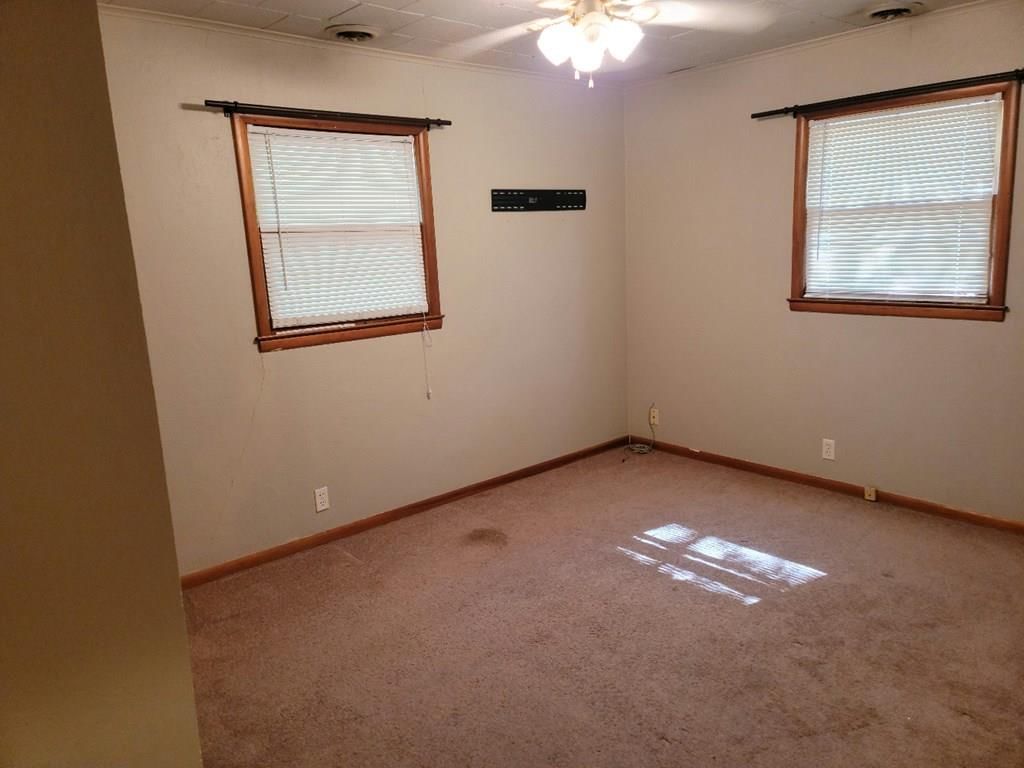 908 W Pine N/A — photo 14