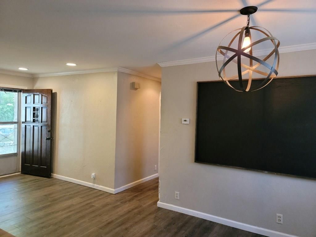 908 W Pine N/A — photo 6