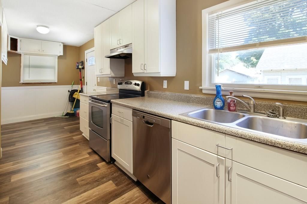 2611 Corning N/A — photo 13