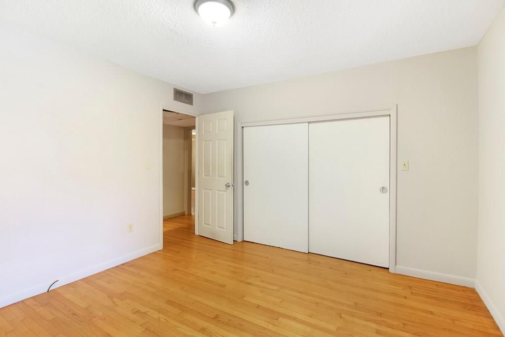 2611 Corning N/A — photo 8