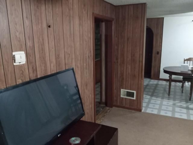 403 Beech N/A — photo 12