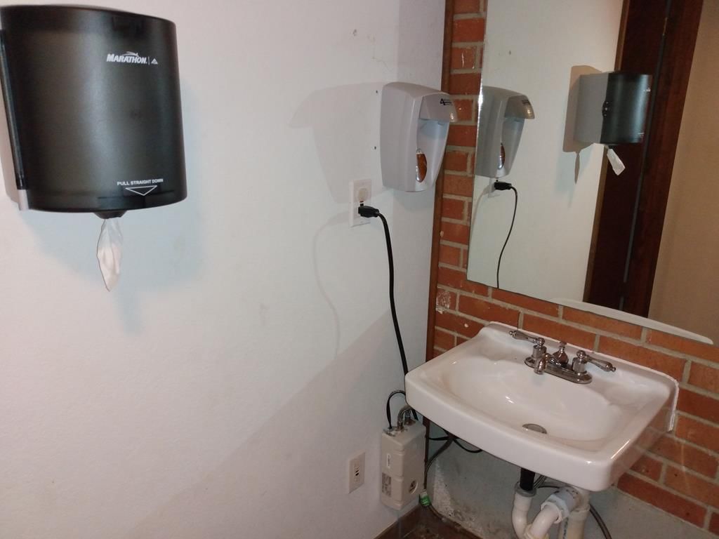204 S Washita Street — photo 33