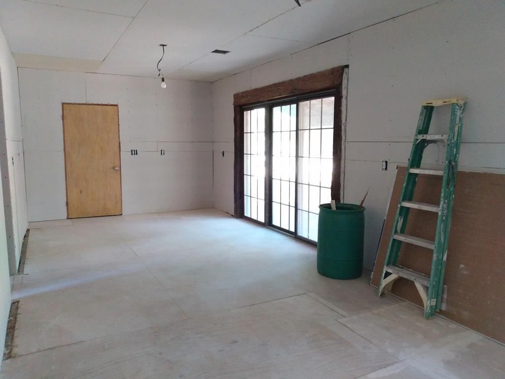 204 S Washita Street — photo 48