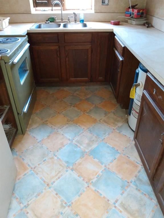 204 S Washita Street — photo 57