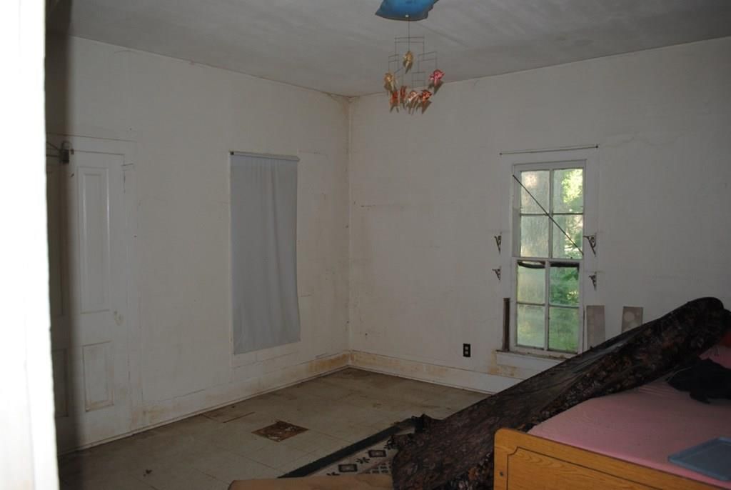 310 W Elk N/A — photo 16
