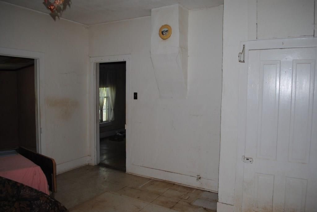 310 W Elk N/A — photo 17