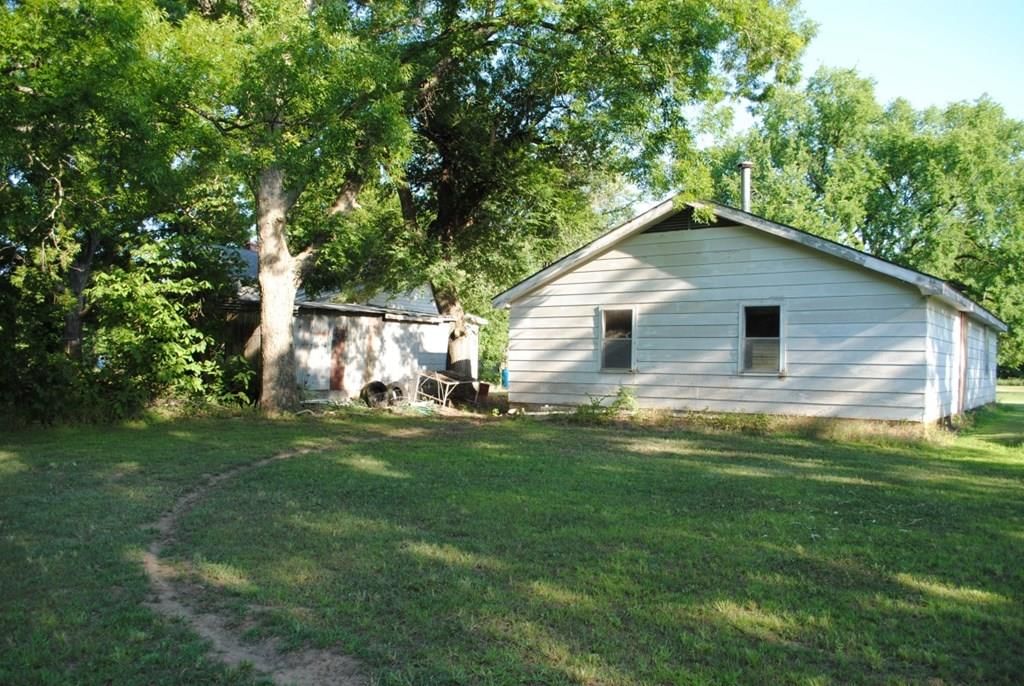 310 W Elk N/A — photo 25