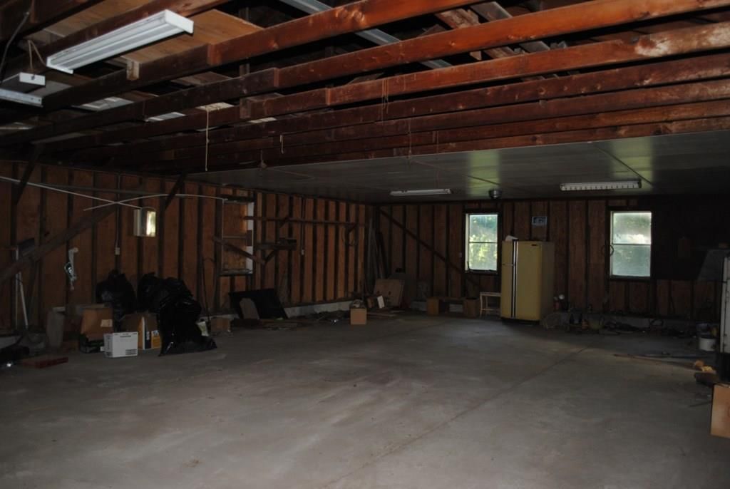 310 W Elk N/A — photo 29