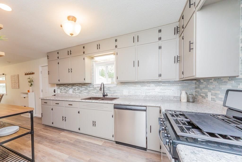 407 N Fawn N/A — photo 11