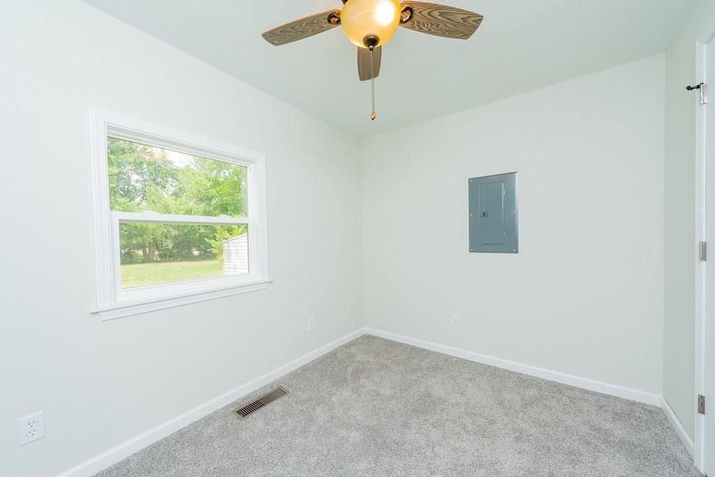 407 N Fawn N/A — photo 19