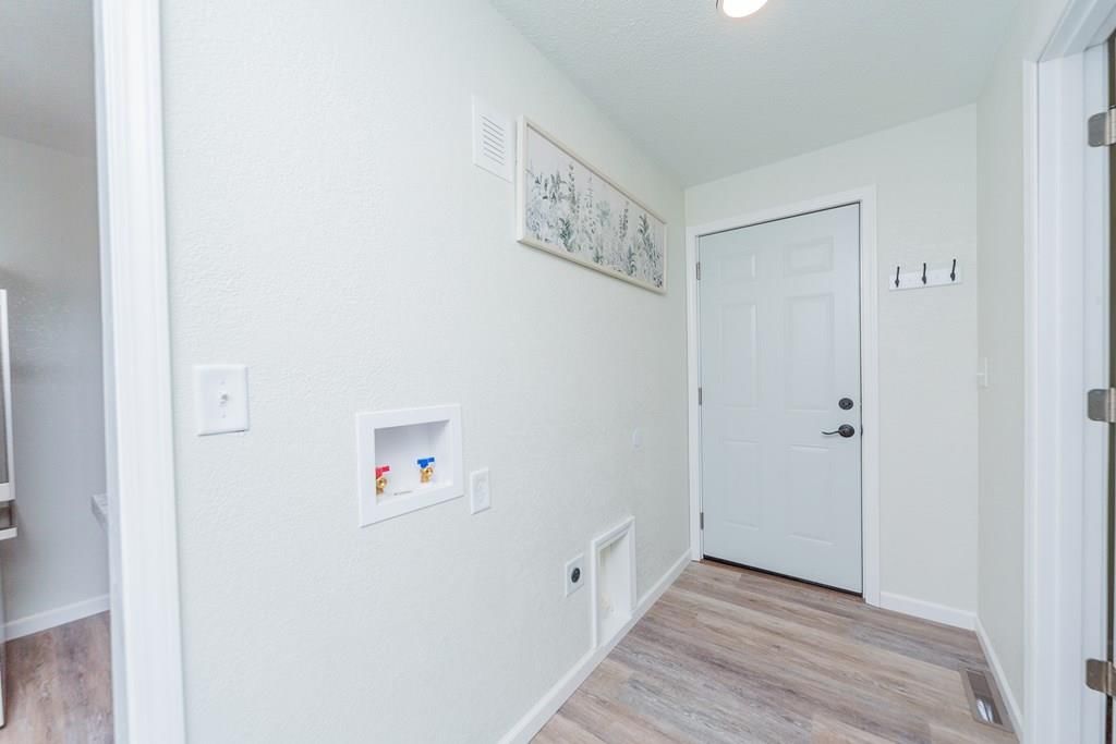 407 N Fawn N/A — photo 21