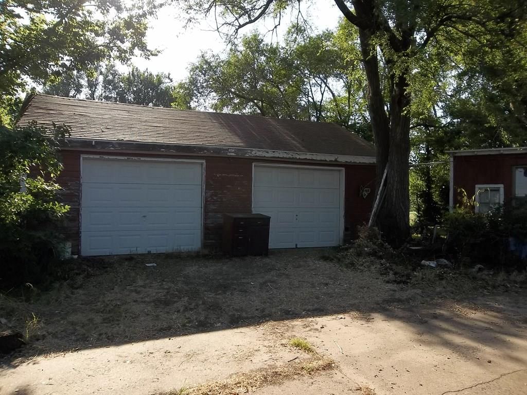 1610 E Carpenter N/A — photo 3