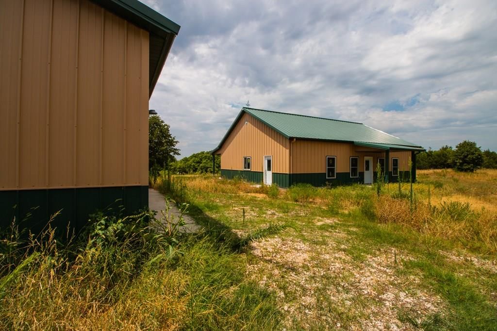 1912 Bronco Road — photo 18