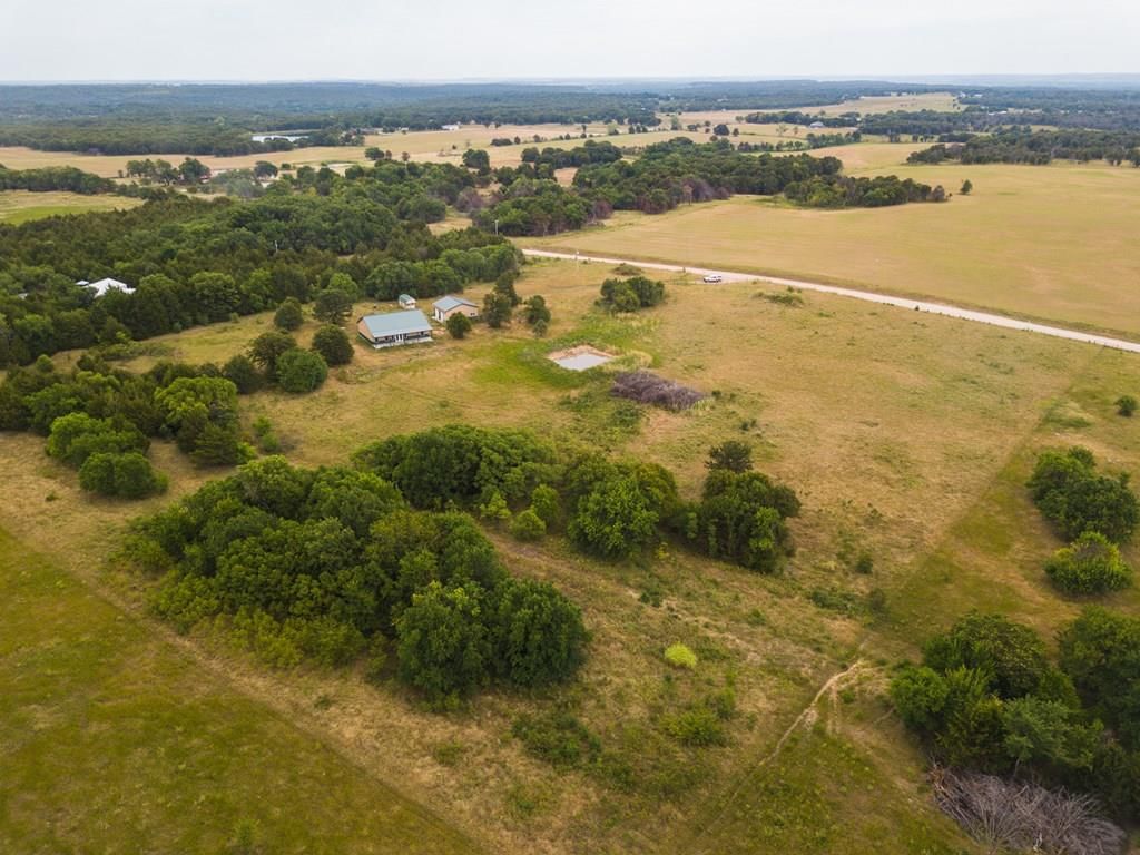 1912 Bronco Road — photo 41
