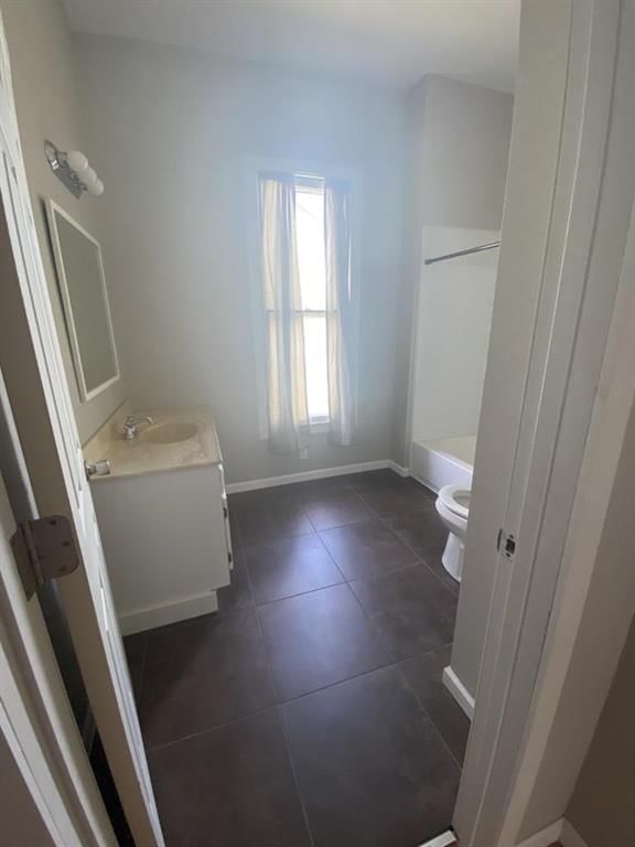 2513 Clark Avenue — photo 11