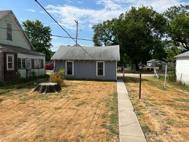 203 W 3rd Street — photo 55
