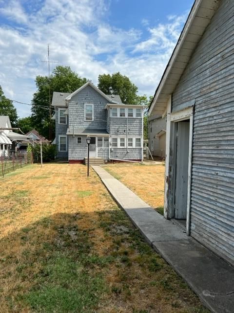 203 W 3rd Street — photo 57