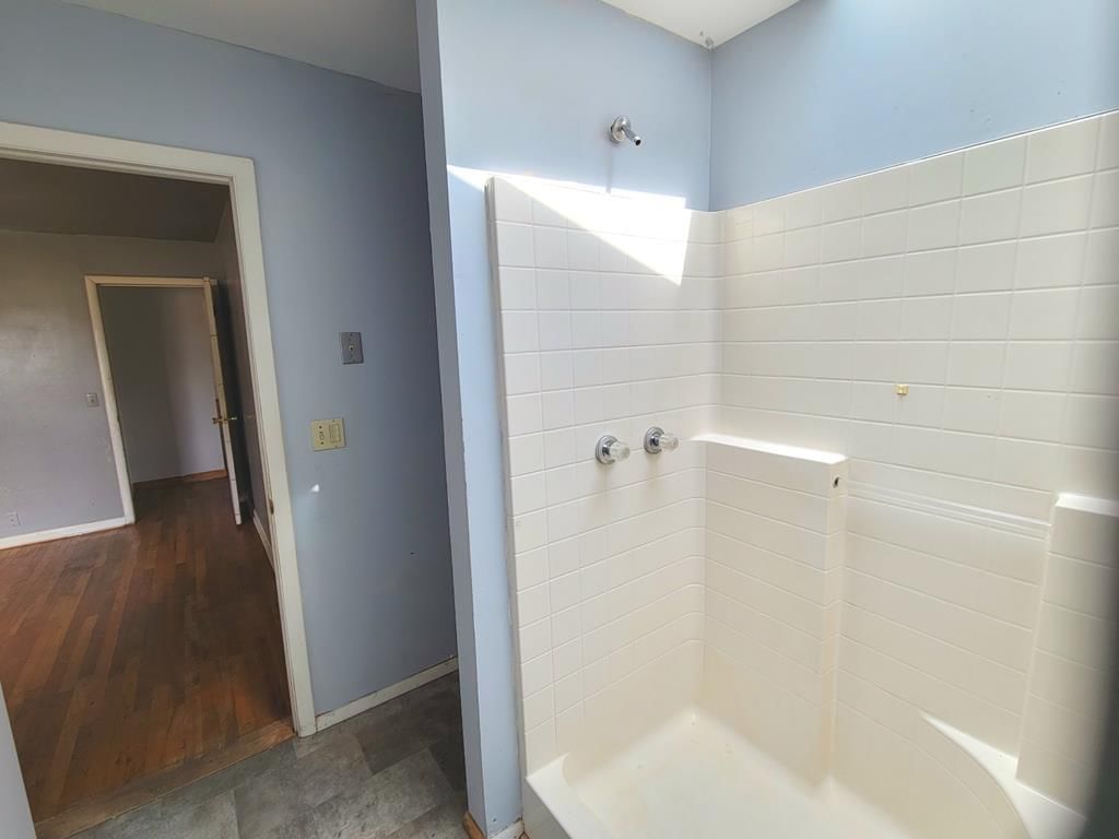 221 Taylor Road — photo 17