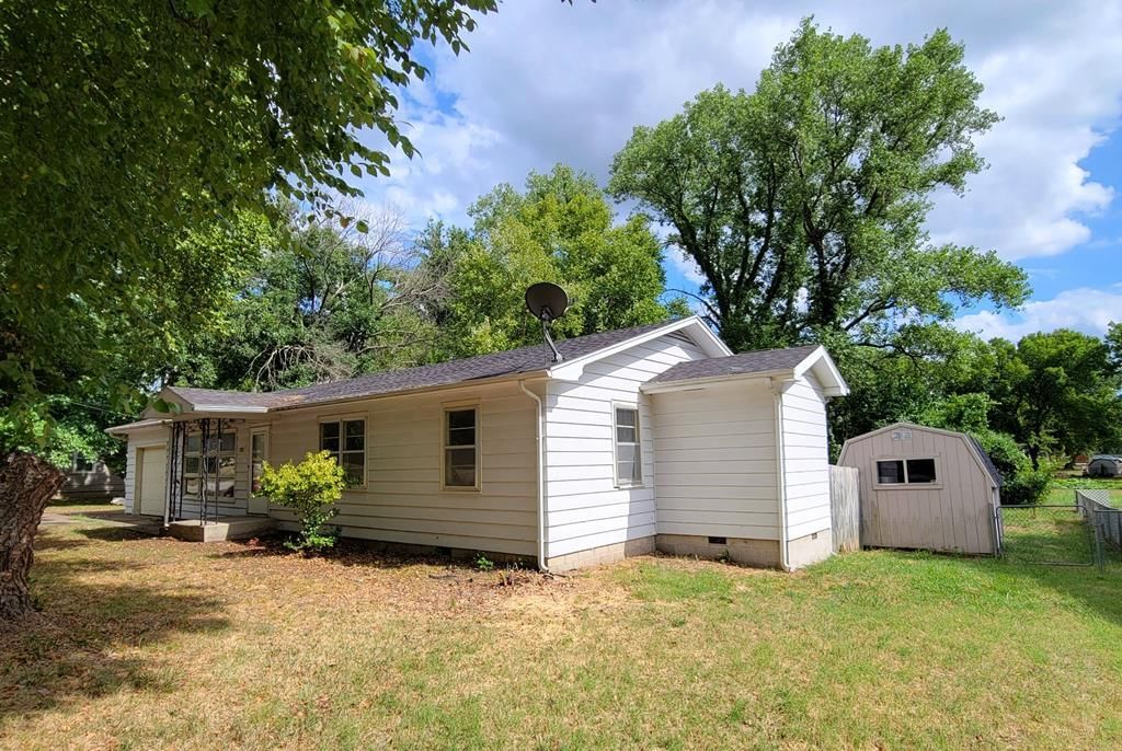 221 Taylor Road — photo 30