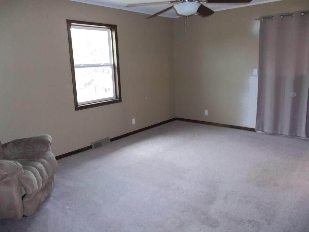 902 S Gretchen N/A — photo 19