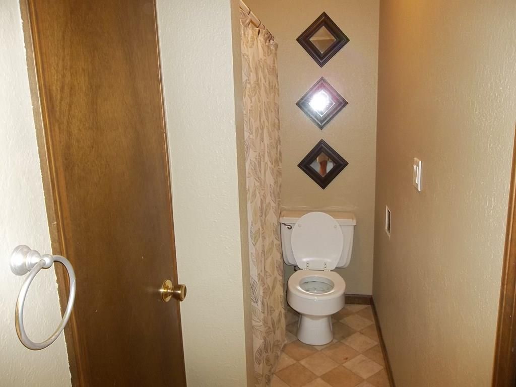902 S Gretchen N/A — photo 23
