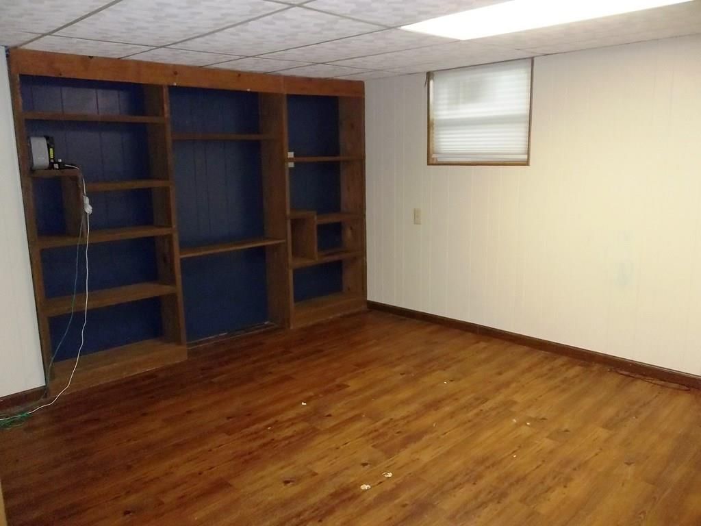 902 S Gretchen N/A — photo 28