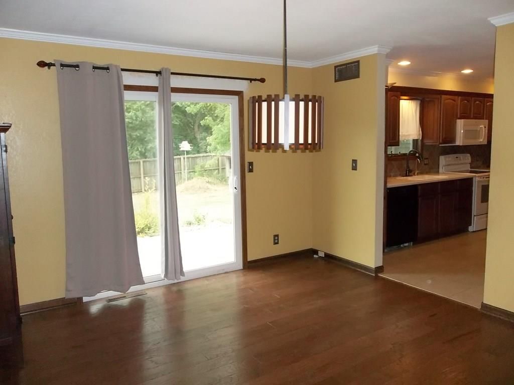 902 S Gretchen N/A — photo 10