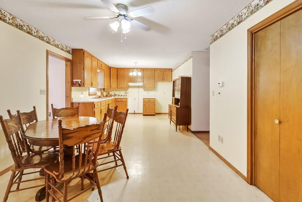 1205 S 32nd N/A — photo 14