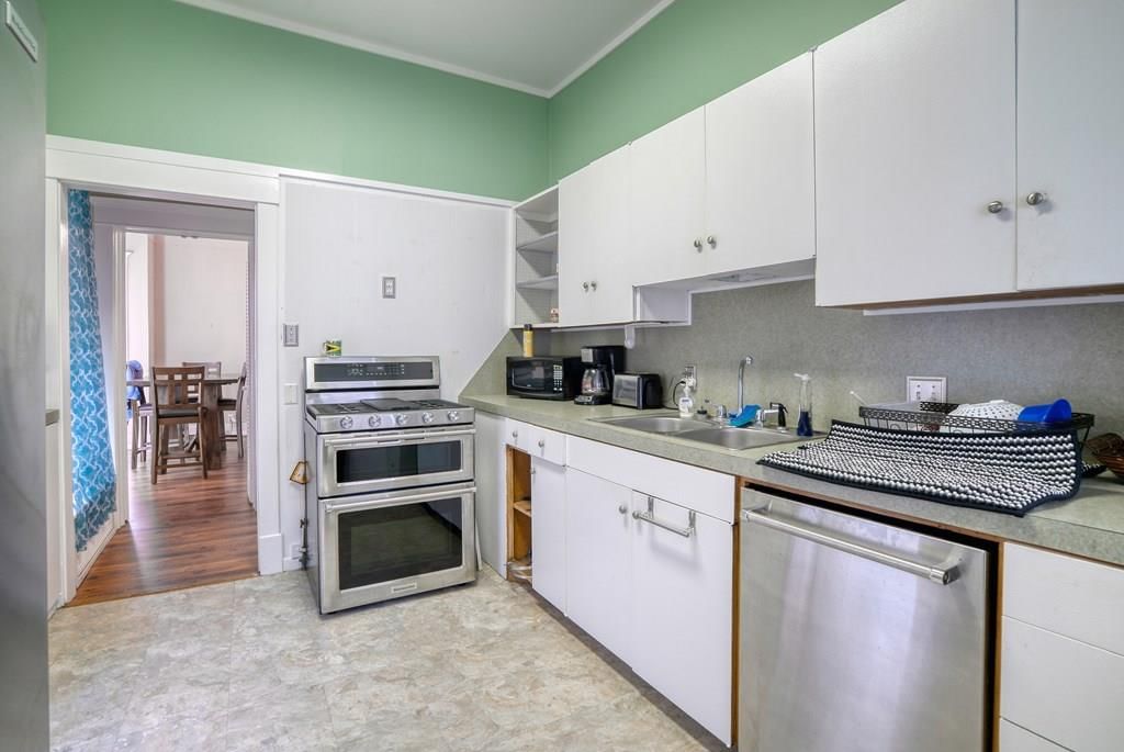 323 W Davis Drive — photo 9
