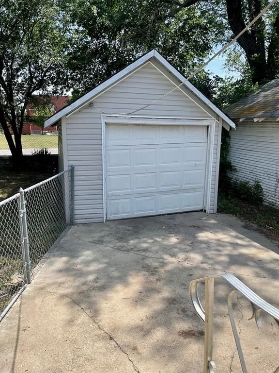 2708 Crawford N/A — photo 19