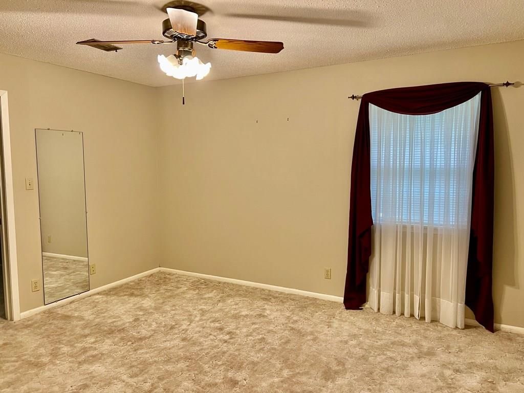 3012 Redwood Avenue — photo 18