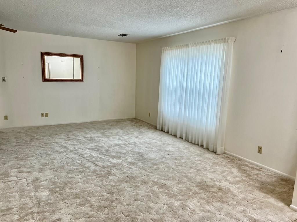 3012 Redwood Avenue — photo 8